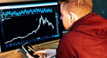 Kripto yatırımcıları için temel ve teknik analiz nasıl çalışır