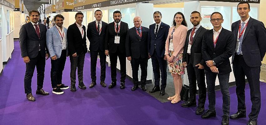 mucevher-ihracatcilari-birligi-ayni-anda-iki-kitadaki-fuarlara-milli-katilim-gerceklestiriyor.jpg