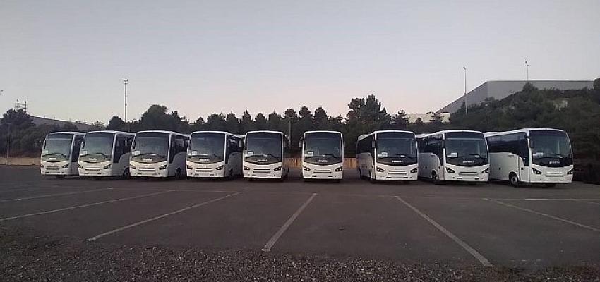 anadolu-isuzudan-fasa-12-turkuaz-midibus-teslimati.jpg