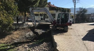 Börezli Deresinden 1500 Ton Balçık ve Çöp Çıktı