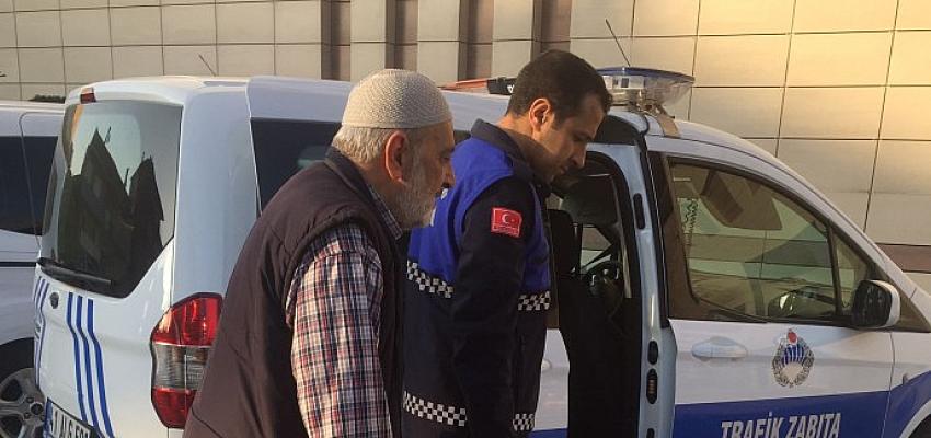 buyuksehir-zabitasindan-yaslilara-yardim-eli.jpg