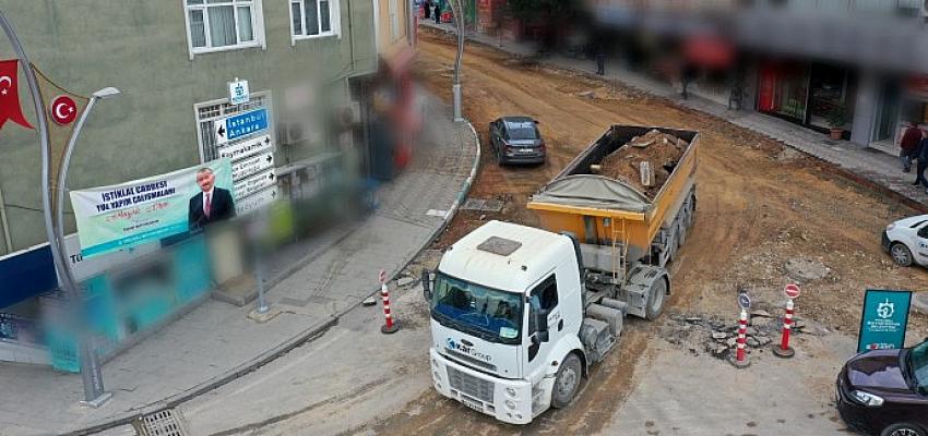 dilovasi-istiklal-caddesinde-ustyapi-calismalari-tam-gaz-ilerliyor.jpg