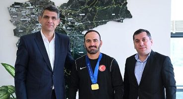 Dünya Şampiyonundan Kocaman’a Ziyaret