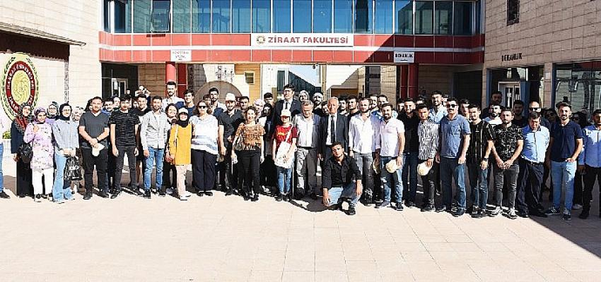 harran-universitesi-ziraat-fakultesi-ogrencileri-kamu-ve-ozel-sektor-yoneticileri-ile-bulustu.jpg