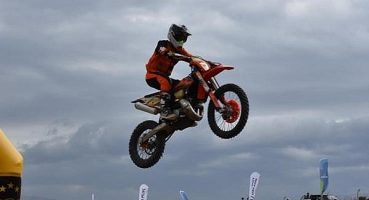İnegöl’de Motocross Şov Nefesleri Kesti