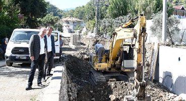 Kemer’de alt ve üst yapı çalışmaları hızla devam ediyor