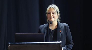 Konak’ta “Güçlü kadın, güçlü anne, güçlü çocuk” konuşuldu