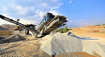 Muğla Büyükşehir İnşaat Atıklarını Asfalt Malzemesine Dönüştürüyor