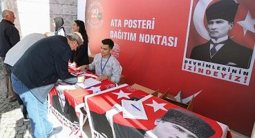 Nilüfer Belediyesi’nden vatandaşlara ücretsiz Ata posteri