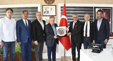 Okan’dan Başkan Topaloğlu’na ziyaret