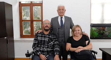 Yeni evli çiftten Başkan Gürün’e teşekkür ziyareti