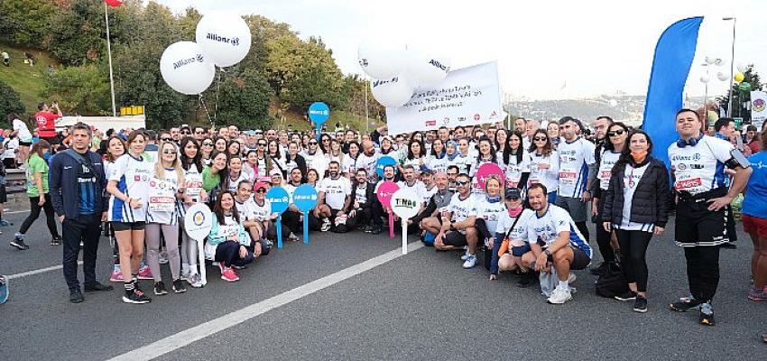 allianz-turkiye-44-istanbul-maratonunda-7-kez-iyilik-icin-kostu.jpg