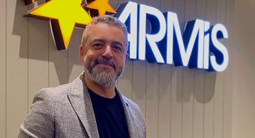 Armis’te Üst Düzey Atama