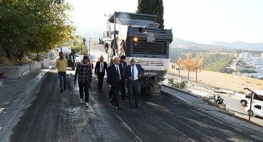 Asfalt ekipleri durmaksızın çalışıyor