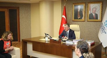 Başkan Büyükakın: 100 bin fidanı toprakla buluşturacağız