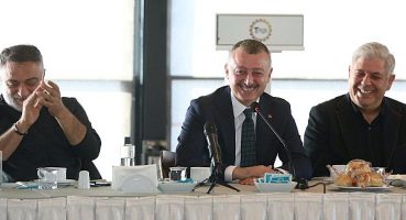 Başkan Büyükakın: Türk Tiyatro tarihine iz bırakmayı hedefleyen bir Şehir Tiyatromuz var