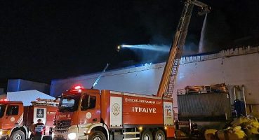 Bursa’daki tekstil fabrikası yangınına Kocaeli İtfaiyesinden müdahale