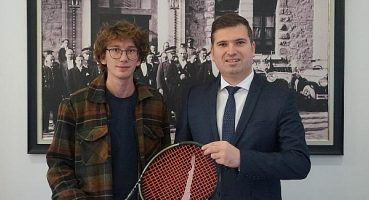 Edremit Belediyesi’nden genç sporcuya destek