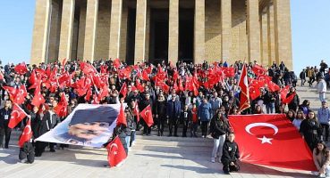 Efes Selçuklu Gençler Anıtkabir’de