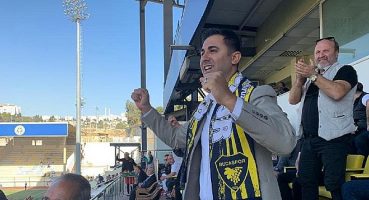 Genç Siyasetçi Kazım Yevimli,  İzmir kulüplerinin yanında