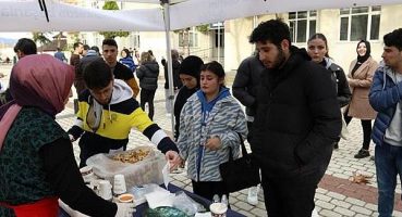 İnegöl Belediyesi’nden Öğrencilere Çorba İkramı