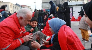 Kızılay Düzce’deki Depremin Ardından Beslenme ve Barınma Hizmeti İle Bölgede