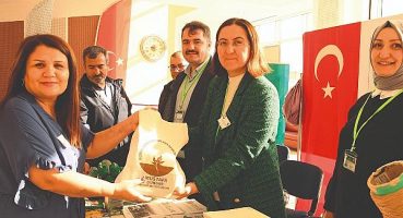 Tekstil Atıkları Hediyeye Dönüştü