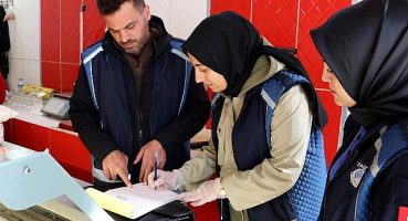 Van Büyükşehir Belediyesi kent merkezindeki kasap ve et ürünleri satan marketleri denetledi