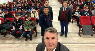 Başkan Doğruer ‘Buğday Tanesi’ filmini öğrenciler ile izledi