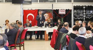 Bayraklı'da yılbaşı coşkusu