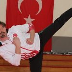 gaziemir-belediyesi-taekwondo-antrenoru-volkan-yalcinkaya-turkiye-sampiyonu.jpg