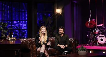 Hayal Köseoğlu ve Onur Ünsal'dan Keyifli “Palavra" Düeti