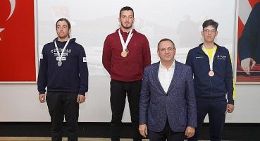 Yelkenciler Madalya İle Taçlandırıldı