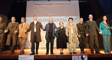 “Bir Yeryüzü Ozanı Rıfat Ilgaz" Mudanya'da Sahnelendi