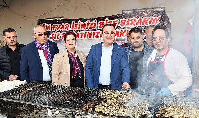 trabzon-hamsi-festivaline-yogun-ilgi-bursalilar-kin-etti.jpg