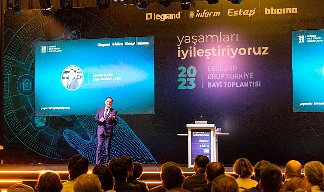 yasamlari-iyilestiriyoruz-slogani-ile-yola-cikan-legrand-grup-turkiye-geleneksel-bayi-toplantisinda-is-ortaklariyla-bir-araya-geldi.jpg