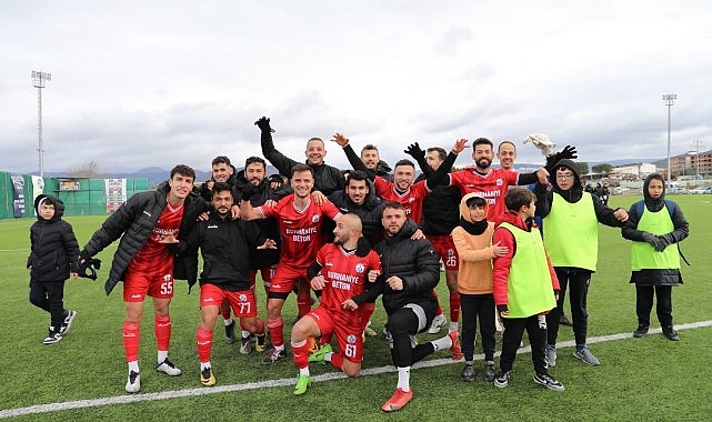 burhaniye-belediyespor-galibiyet-serisine-devam-ediyor.jpg