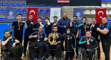 Demir bilekler, 12 madalya kazandı