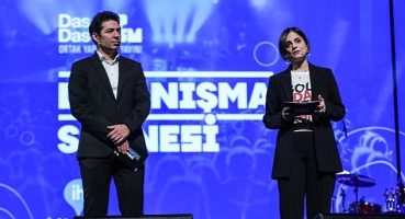 Türkiye'nin En Sevilen Sanatçıları Binlerce Genç için Dayanışma Sahnesi'nde Buluştu!