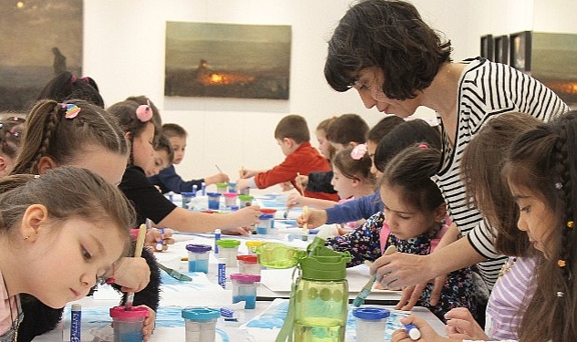 cocuklar-icin-sihirli-boya-resim-atolyesi-trump-art-galleryde-15-nisan-cumartesi.jpg
