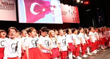 Dostluk ve Barış İçin Dünya Çocukları Bir Arada