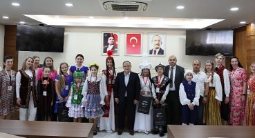 Dünya çocuklarından Büyükşehir'e ziyaret