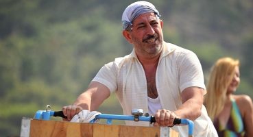 Scarlett Johansson, Uma Thurman, Cem Yılmaz, Robert Downey Jr.! Hepsi Bayram Ekranında!