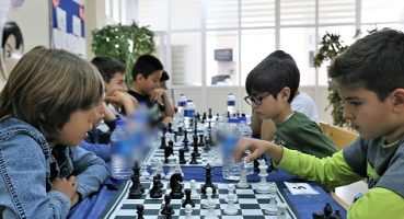 Aydın Büyükşehir Belediyesi'nin satranç turnuvasına yoğun ilgi