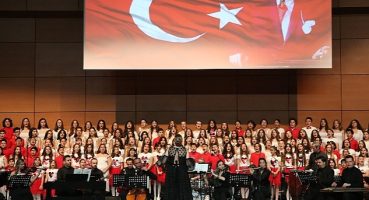 Doğa Koleji öğretmen ve öğrencilerinden Atatürk ve 100. yıl konseri basın bülteni