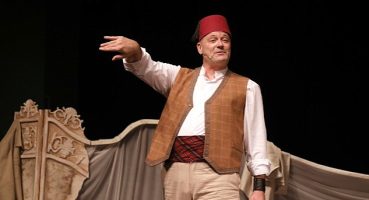 İBB Şehir Tiyatroları Açık Hava Yaz Oyunları Biletleri Satışa Çıkıyor