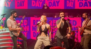 Red Bull'un düzenlediği 'Red Monday' Ünlüleri Bir Araya Getirdi