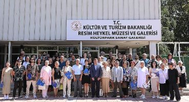 DEÜ'lü mezunların bitirme projeleri sergiye dönüştü