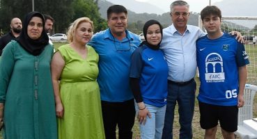 Kemer 2020 Futbol Kulübü şampiyonluğunu kutladı