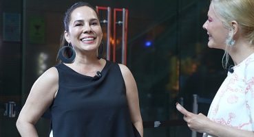 'Kuliste Röveşata' yeni bölümünde Demet Sağıroğlu'nun kulisinde!